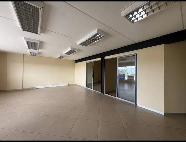 INDUSTRIAL PROPERTY TO RENT IN GREENBUSHES